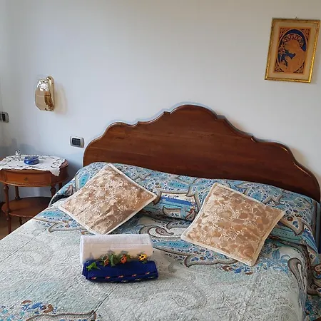 Fontanella 3*